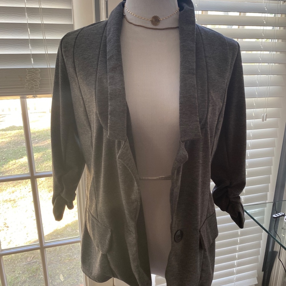 Charlotte Russe Women's Roll-Tab Sleeve Open Front Grey  Blazer Jacket Lg